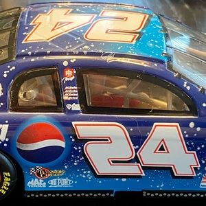 Jeff Gordon Star Wars Episode I #24 NASCAR 1:24 Scale Diecast Car 1999 Limited